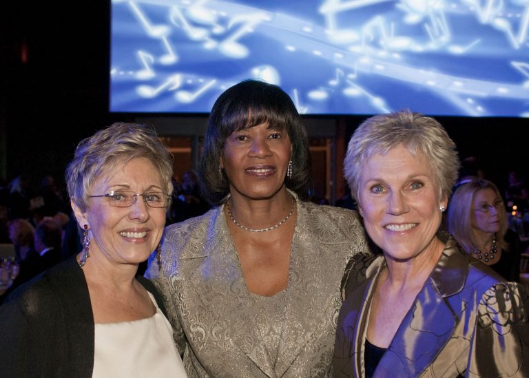 Anne with Lynn Johnston (Canada’s foremost cartoonist) and the Most Honourable Portia Simpson Miller (The seventh Prime Minister of Jamaica and head of the People’s National Party) at the International Women’s Forum Gala