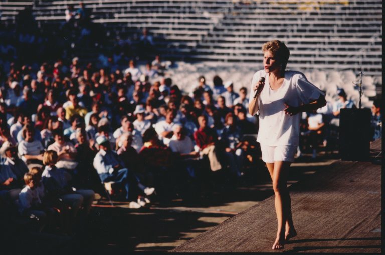 Anne performing barefoot at the Ohio State Fair